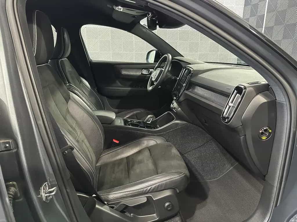 Volvo XC40 2WD*R DESIGN*LED-TEMPO-AHK-R.KAM-NAPPA-SHZ 05/2019-photo-16