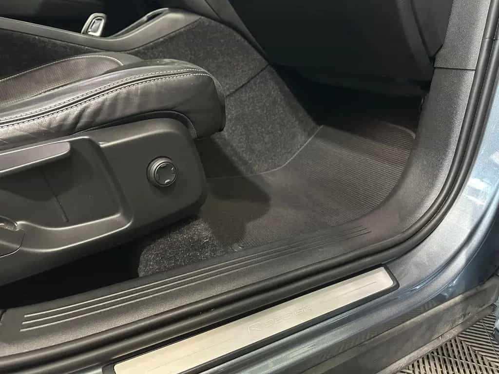 Volvo XC40 2WD*R DESIGN*LED-TEMPO-AHK-R.KAM-NAPPA-SHZ 05/2019-photo-17
