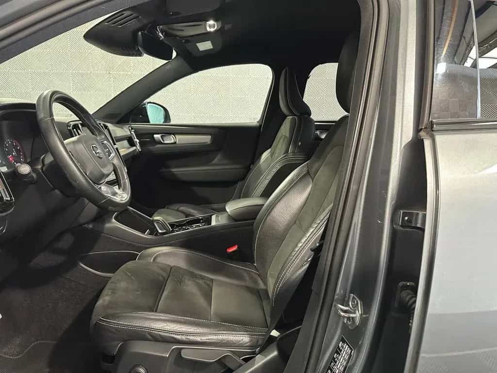 Volvo XC40 2WD*R DESIGN*LED-TEMPO-AHK-R.KAM-NAPPA-SHZ 05/2019-photo-20