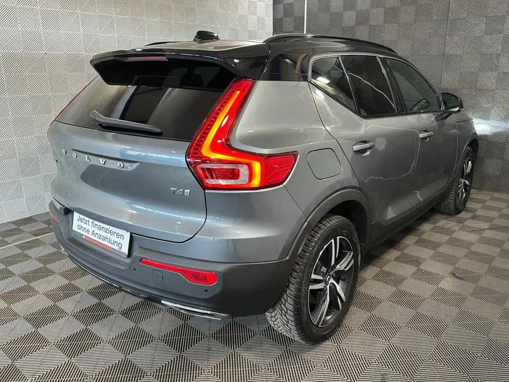 Volvo XC40 2WD*R DESIGN*LED-TEMPO-AHK-R.KAM-NAPPA-SHZ 05/2019-photo-3