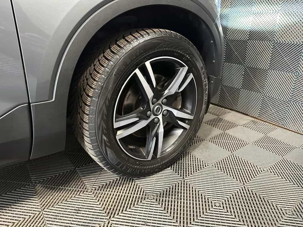 Volvo XC40 2WD*R DESIGN*LED-TEMPO-AHK-R.KAM-NAPPA-SHZ 05/2019-photo-9