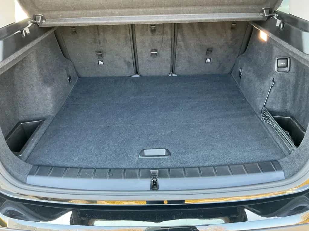 BMW X1 sDrive18i Advantage LED Kamera Navi Tempomat 03/2019-photo-14
