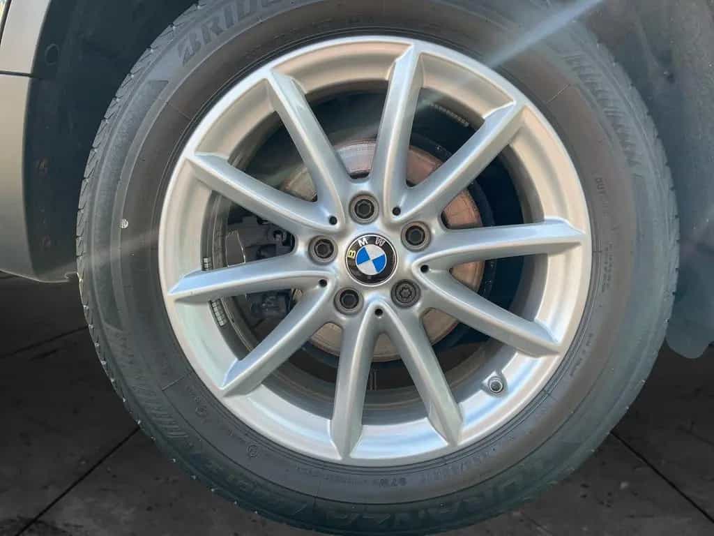 BMW X1 sDrive18i Advantage LED Kamera Navi Tempomat 03/2019-photo-5