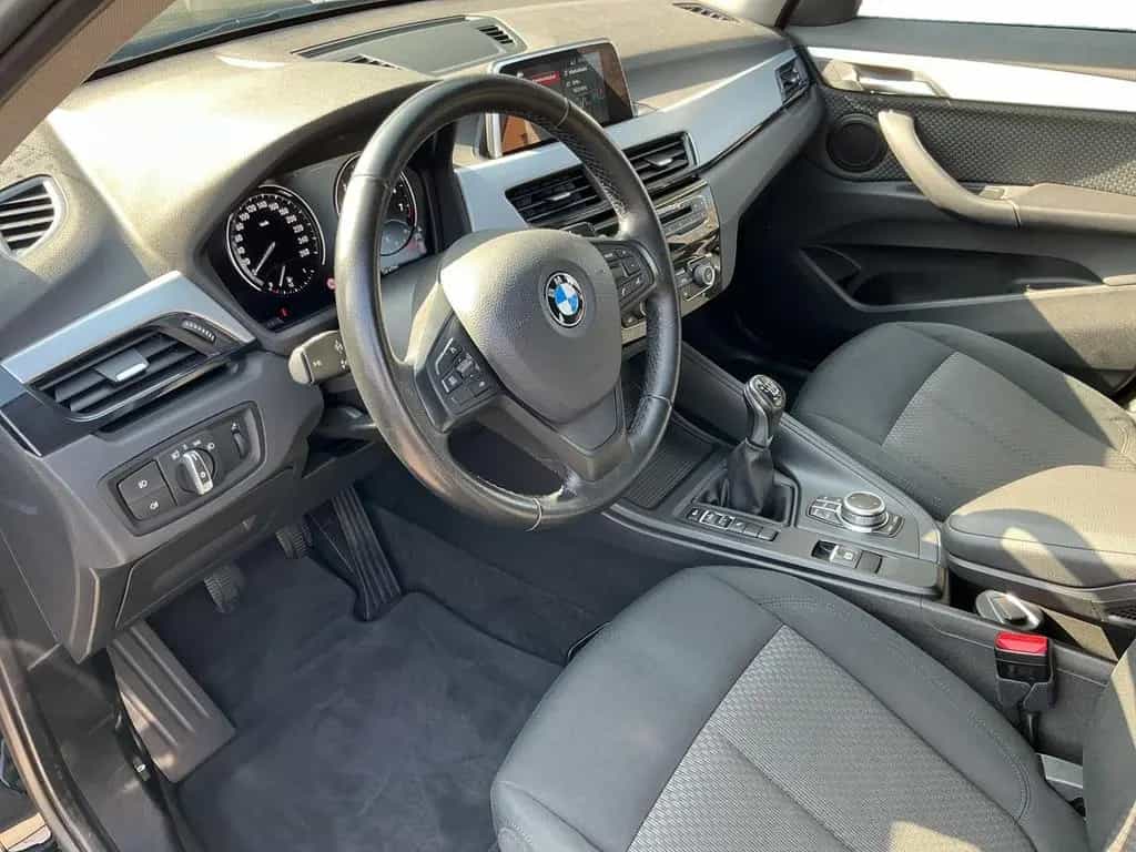 BMW X1 sDrive18i Advantage LED Kamera Navi Tempomat 03/2019-photo-7