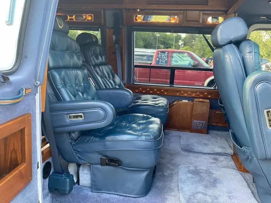 Chevrolet Chevy G20 Van Tiara Presidential... 07/1992-photo-6