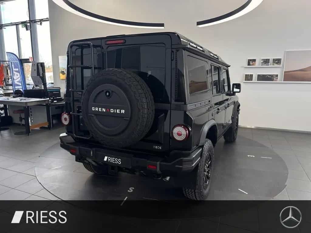 INEOS Grenadier Station Wagon Black Edition MY26 null-photo-12