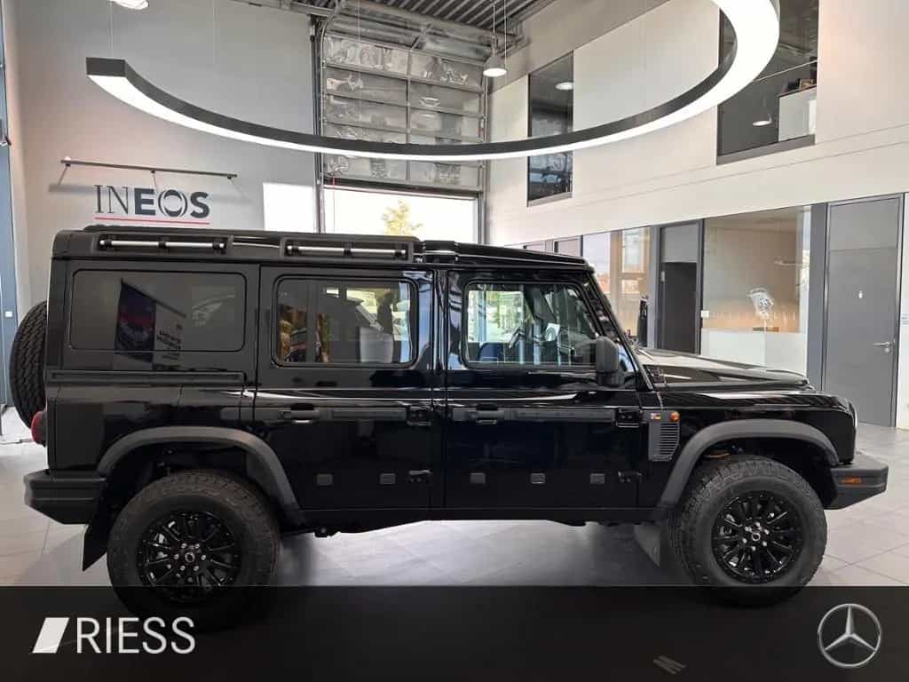 INEOS Grenadier Station Wagon Black Edition MY26 null-photo-4