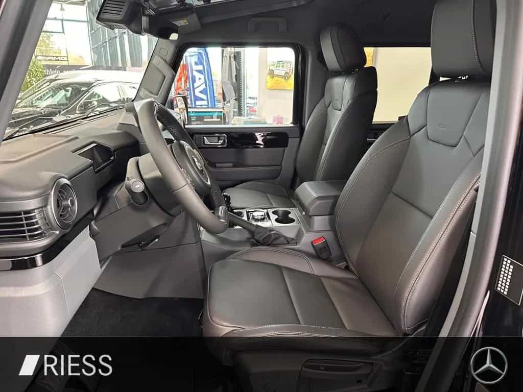 INEOS Grenadier Station Wagon Black Edition MY26 null-photo-5