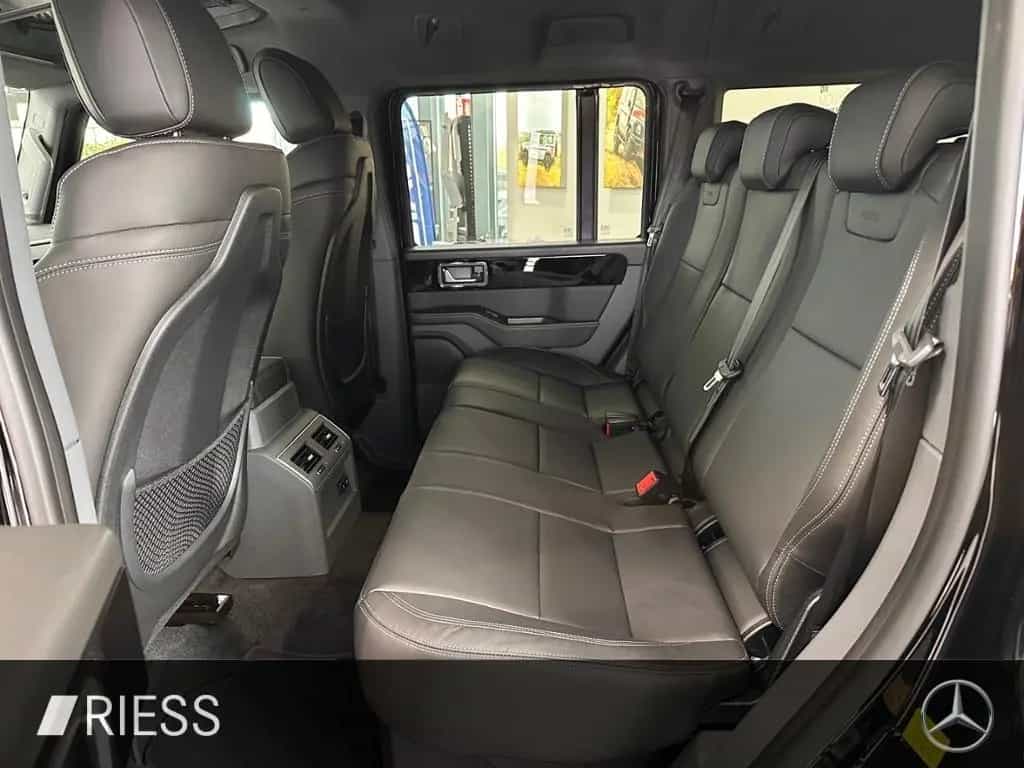 INEOS Grenadier Station Wagon Black Edition MY26 null-photo-6