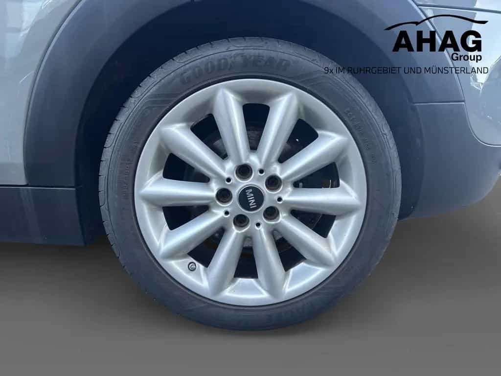 MINI Cooper Clubman 07/2020-photo-11
