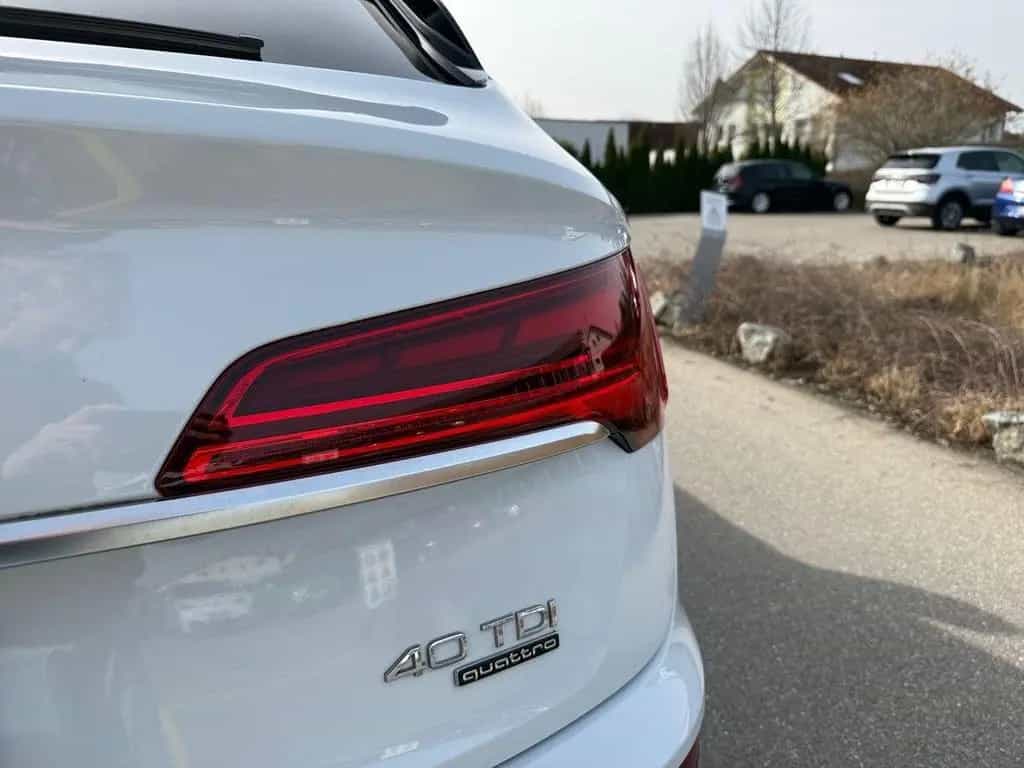 Audi Q5 Sportback 2.0TDI quattro S line B&O Nav Matri 12/2022-photo-10