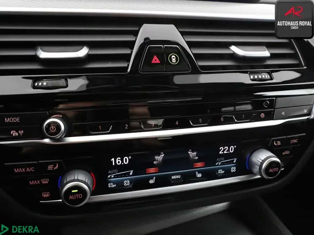 BMW 5 Series 540 i xDrive M SPORT SHADOW HUD,360GRAD,STANDHZ 07/2020-photo-22
