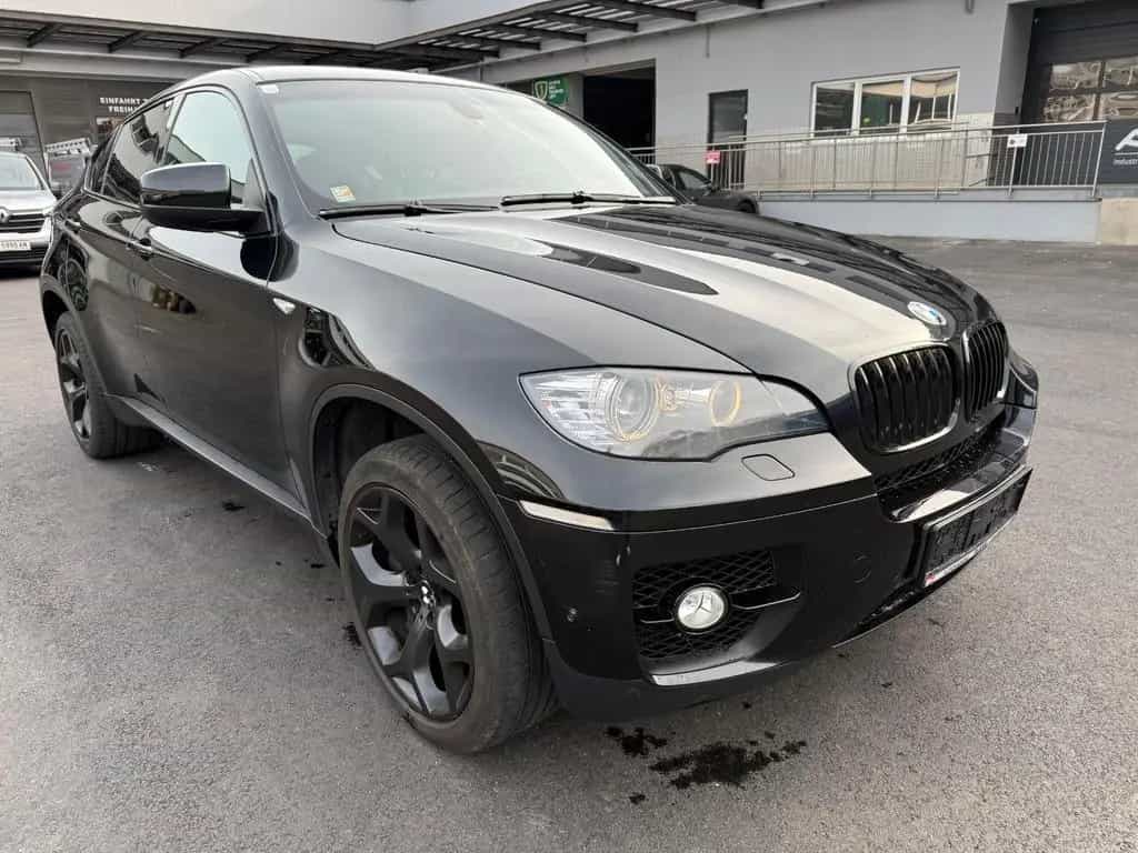 BMW X6 xDrive50i 08/2010-photo-1