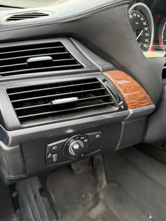 BMW X6 xDrive50i 08/2010-photo-9