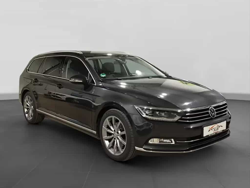 Volkswagen Passat Variant Highline *LED*AHK*ACC*SHZ*Kamera* 11/2017-photo-0