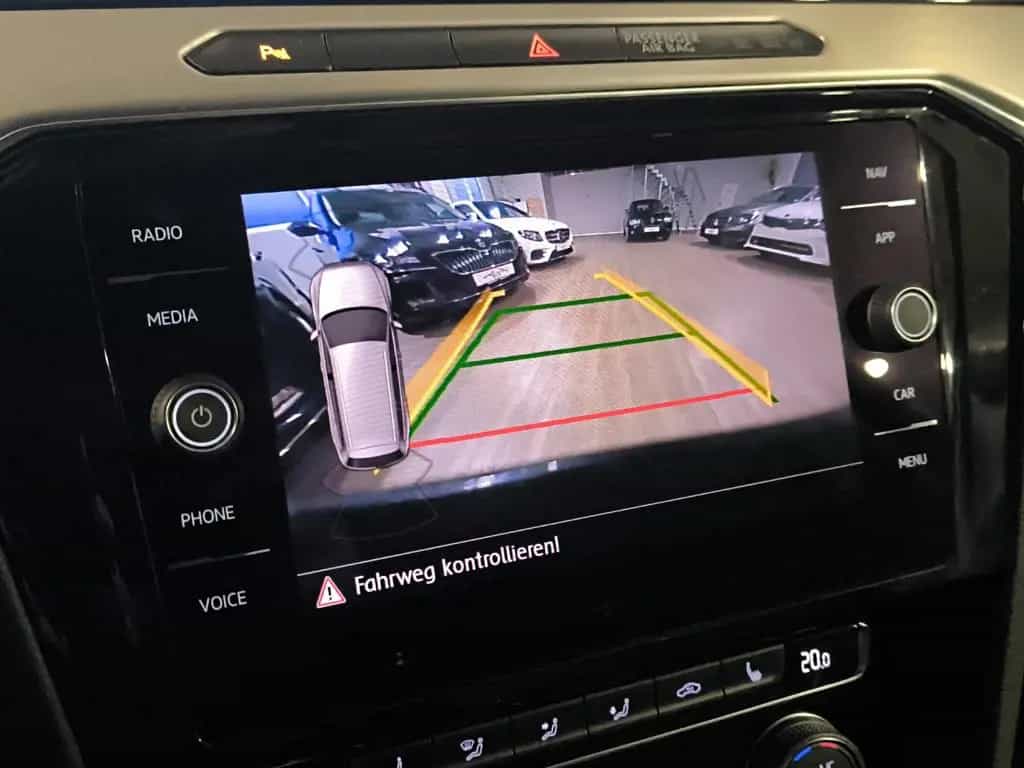 Volkswagen Passat Variant Highline *LED*AHK*ACC*SHZ*Kamera* 11/2017-photo-12