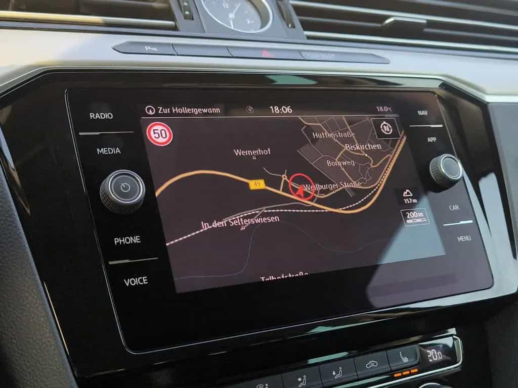 Volkswagen Passat Variant Highline *LED*AHK*ACC*SHZ*Kamera* 11/2017-photo-13