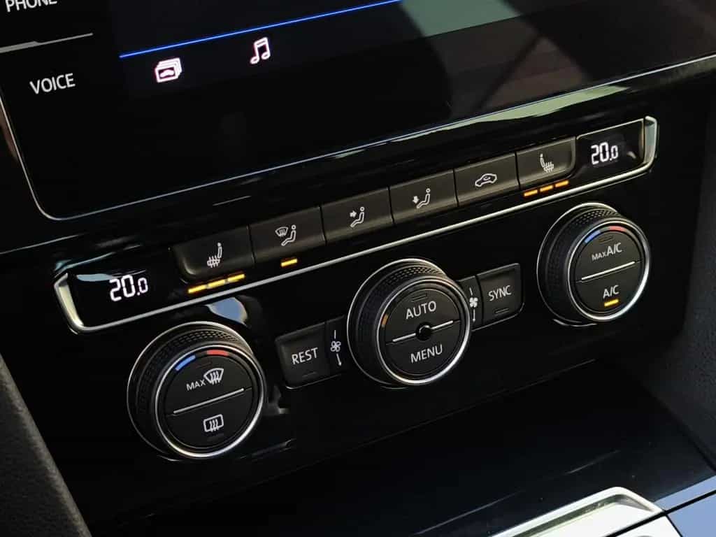 Volkswagen Passat Variant Highline *LED*AHK*ACC*SHZ*Kamera* 11/2017-photo-15
