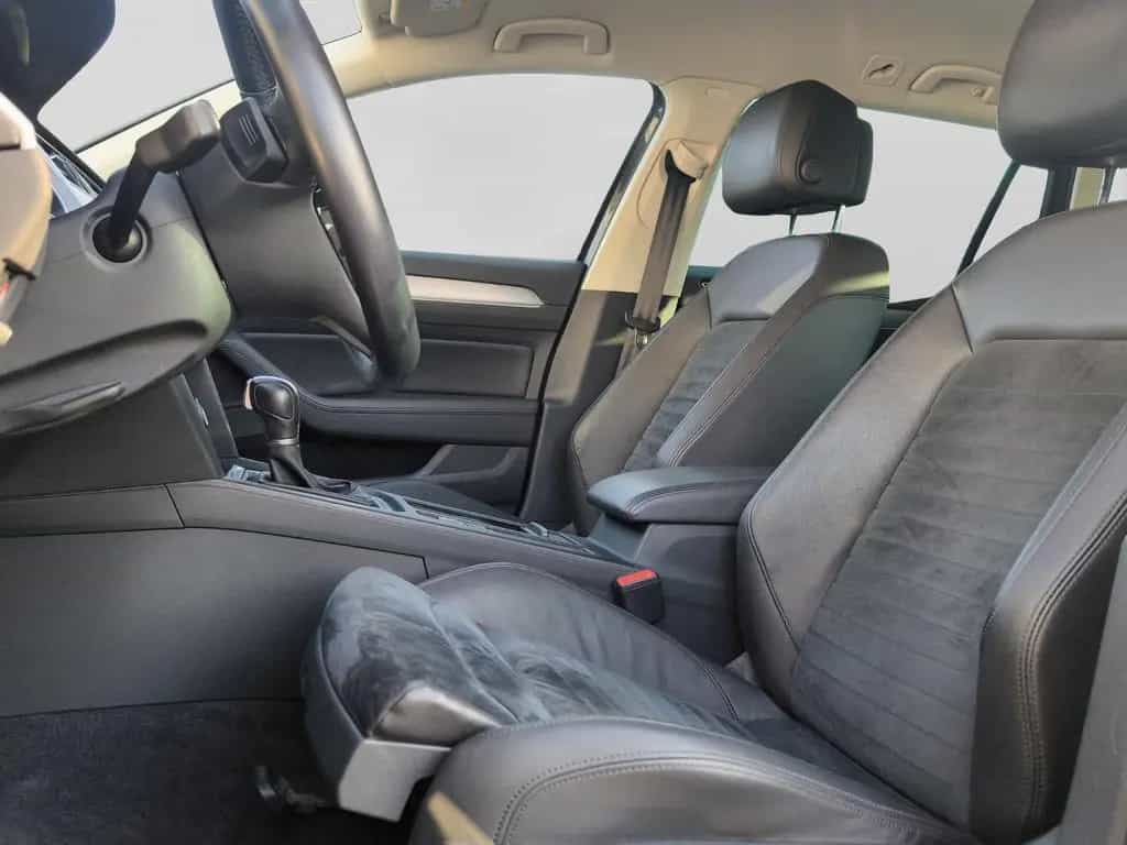 Volkswagen Passat Variant Highline *LED*AHK*ACC*SHZ*Kamera* 11/2017-photo-9