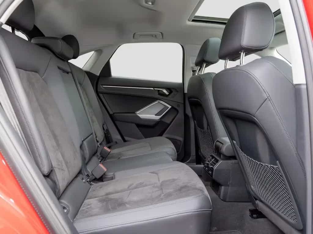 Audi Q3 Sportback 35 TFSI S line Panorama PDC+ GRA 01/2023-photo-10