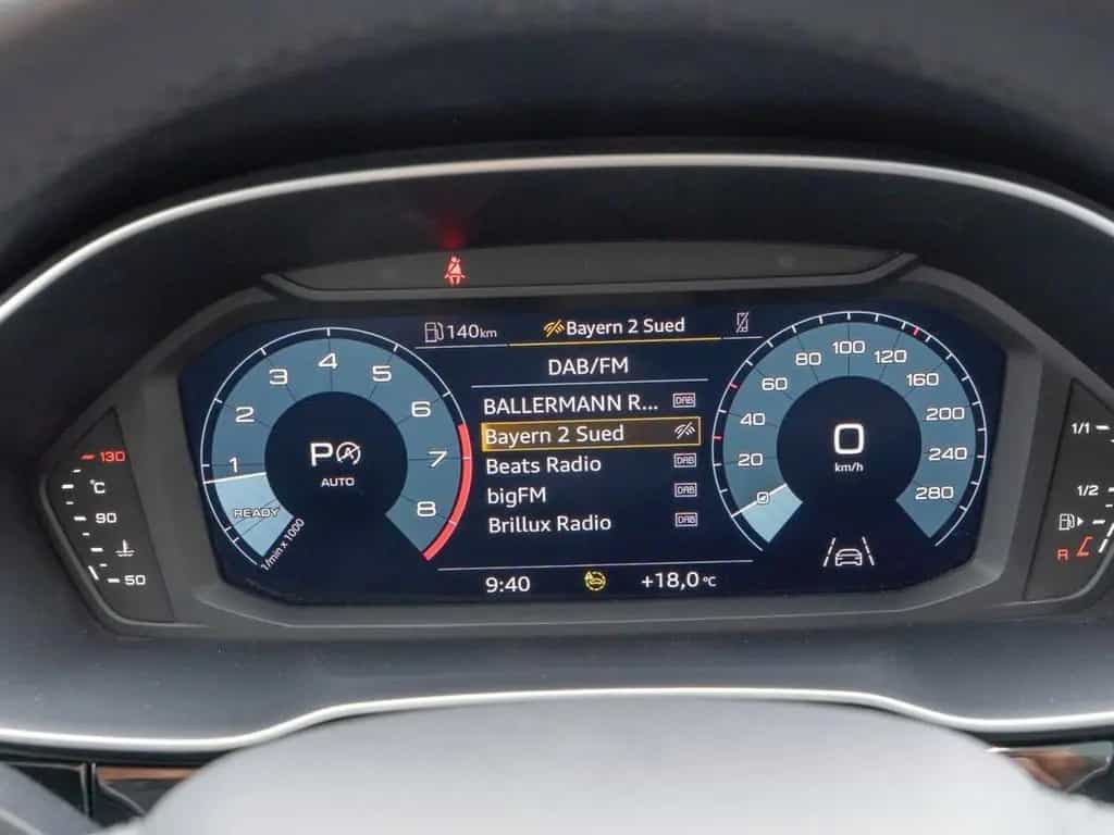 Audi Q3 Sportback 35 TFSI S line Panorama PDC+ GRA 01/2023-photo-21