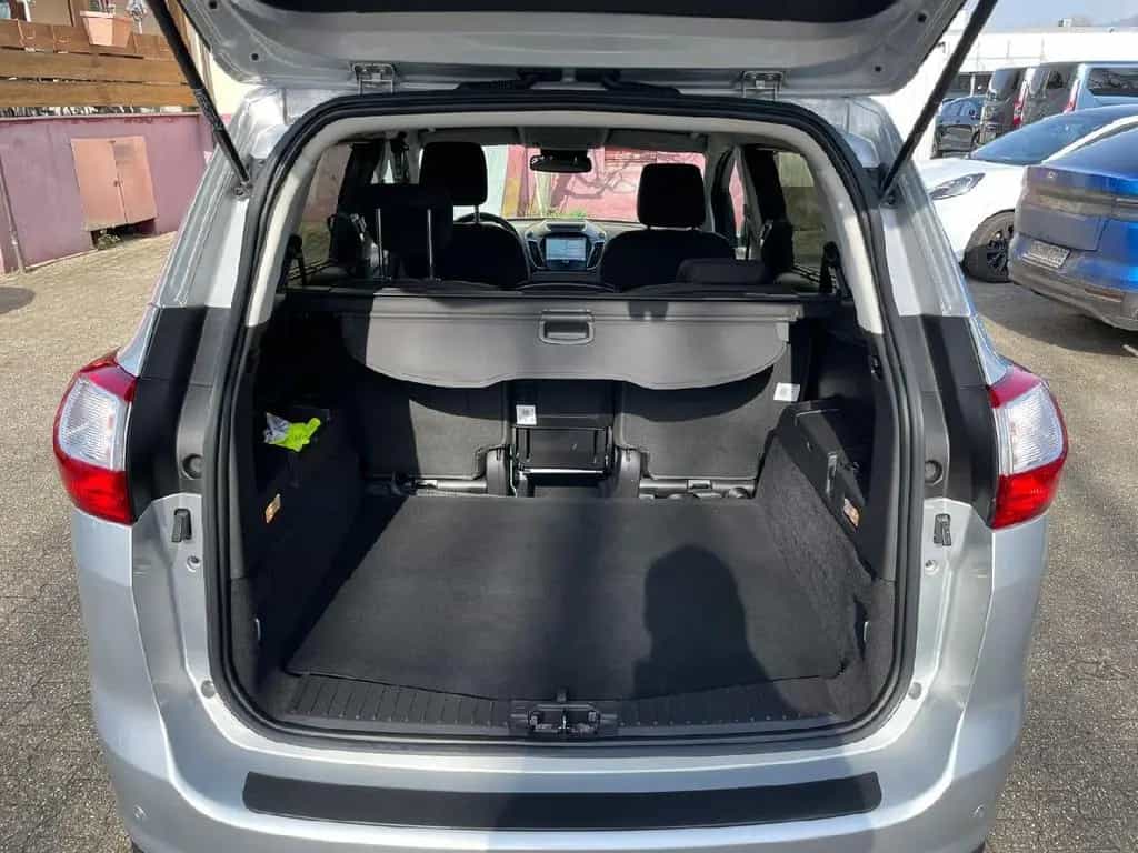 Ford Grand C-MAX Titanium 11/2019-photo-13
