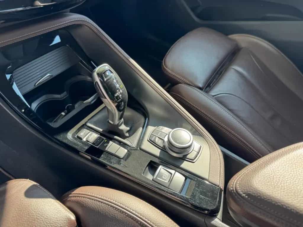 BMW X1 sDrive20i Sport Line LED+PDC+SHZ+Navi+DAB 12/2019-photo-3