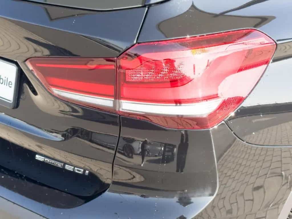 BMW X1 sDrive20i Sport Line LED+PDC+SHZ+Navi+DAB 12/2019-photo-8