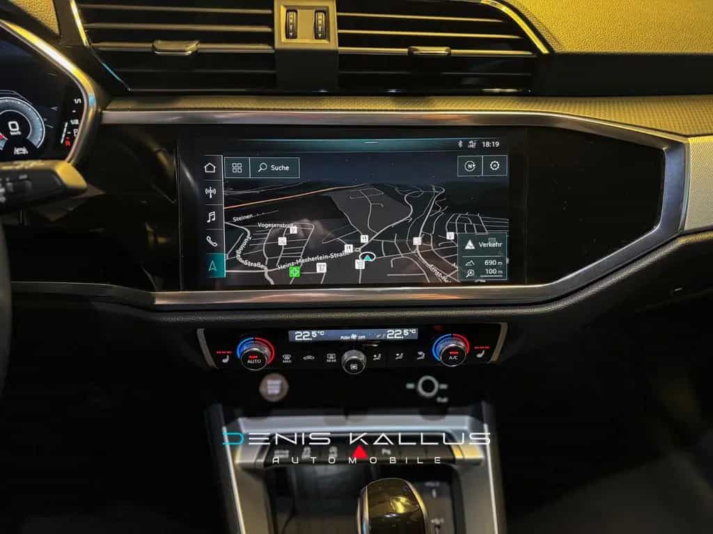 Audi Q3 40 2,0 TFSI quattro advanced/Automati/Virtual 03/2019-photo-22
