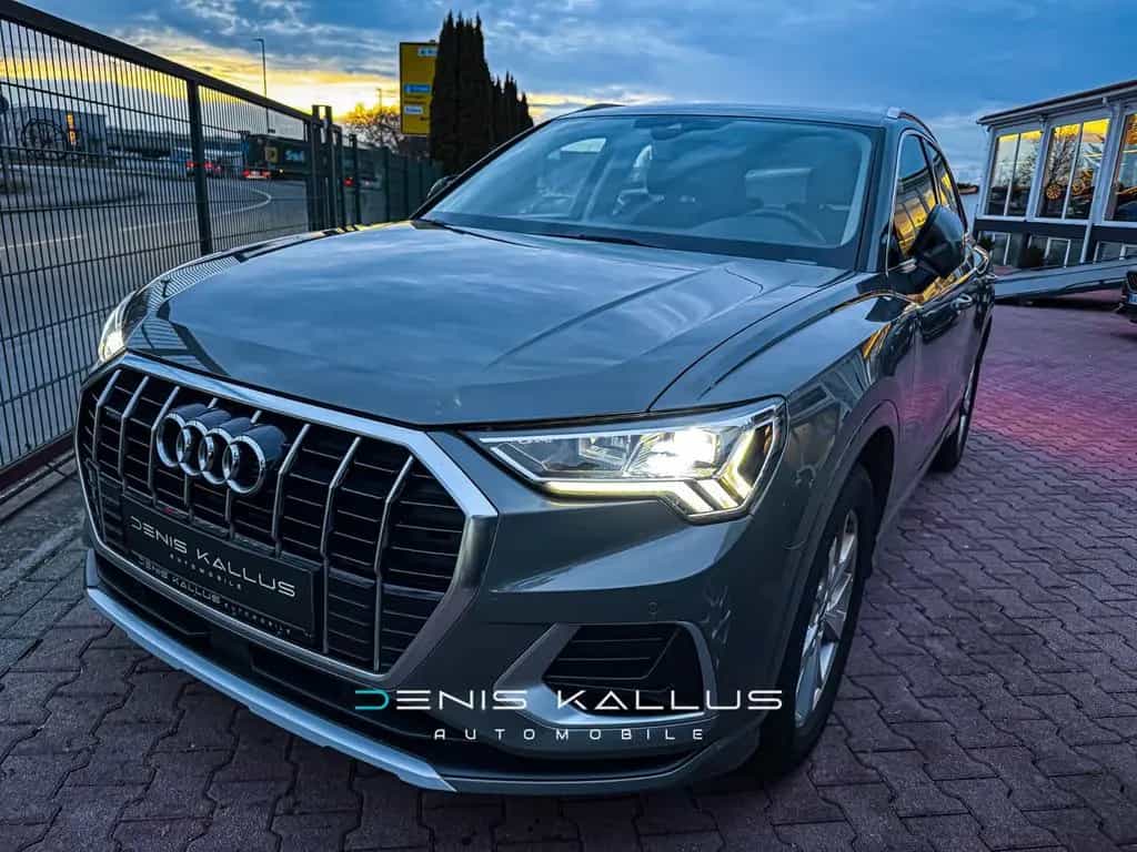Audi Q3 40 2,0 TFSI quattro advanced/Automati/Virtual 03/2019-photo-48