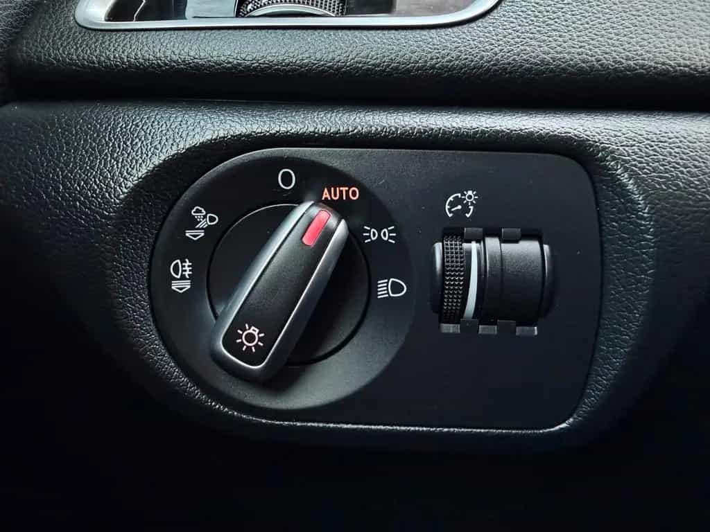 Audi Q3 #TÜV#SERVICE#PANORAMA#8.FACH.BER#QUATTRO#AHK 11/2016-photo-25