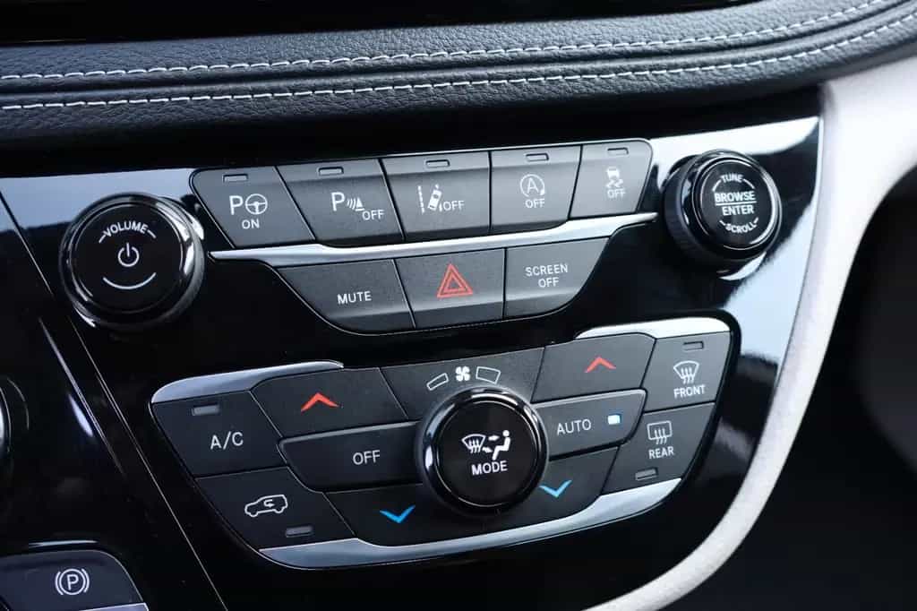 Chrysler Pacifica 3.6/ACC/360°/CarPlay/SHZ/LHZ/TOTW/SPUR 10/2023-photo-28