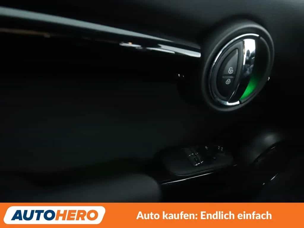 MINI Cooper S Aut.*NAVI*TEMPO*CAM*PDC*SHZ*LIM* 12/2020-photo-25