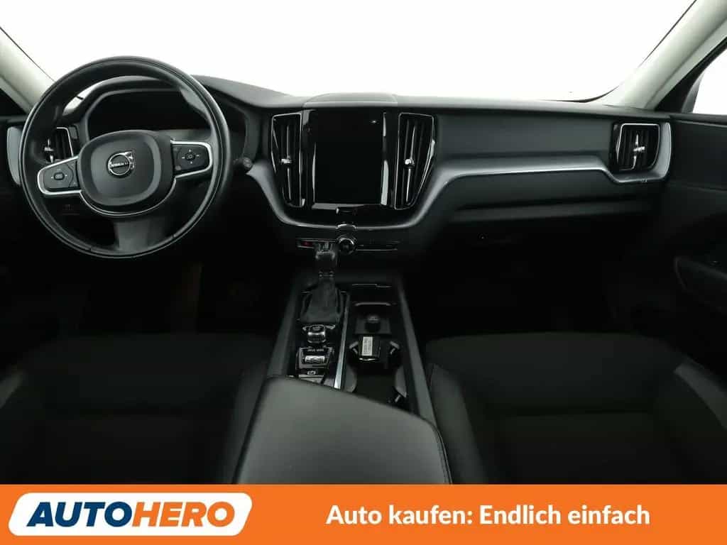 Volvo XC60 2.0 D4 Momentum 2WD Aut.*NAVI*LED*360CAM* 12/2018-photo-11