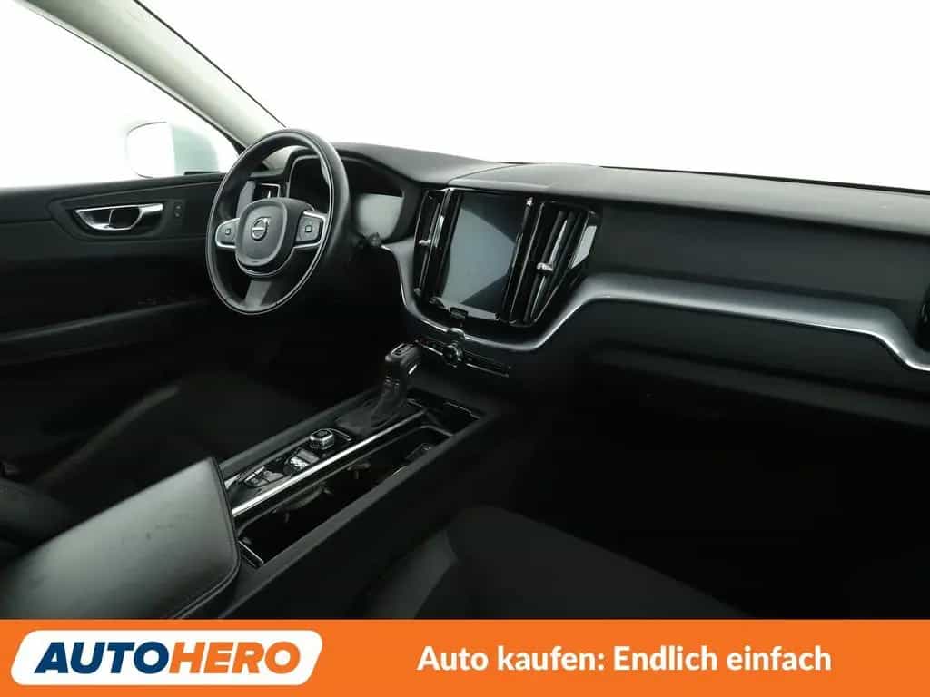 Volvo XC60 2.0 D4 Momentum 2WD Aut.*NAVI*LED*360CAM* 12/2018-photo-12