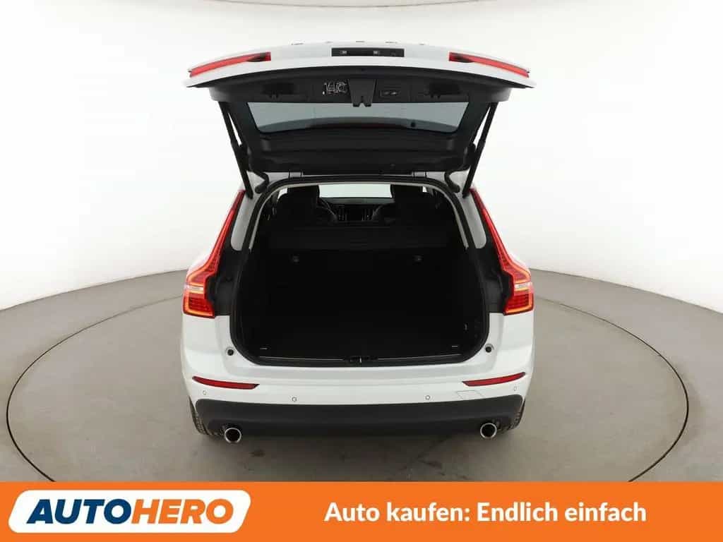 Volvo XC60 2.0 D4 Momentum 2WD Aut.*NAVI*LED*360CAM* 12/2018-photo-16
