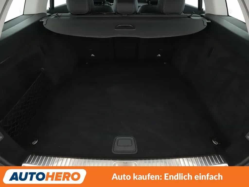 Mercedes-Benz C-Class C 220 d T Avantgarde Aut.*NAVI*LED*CAM* 11/2018-photo-17
