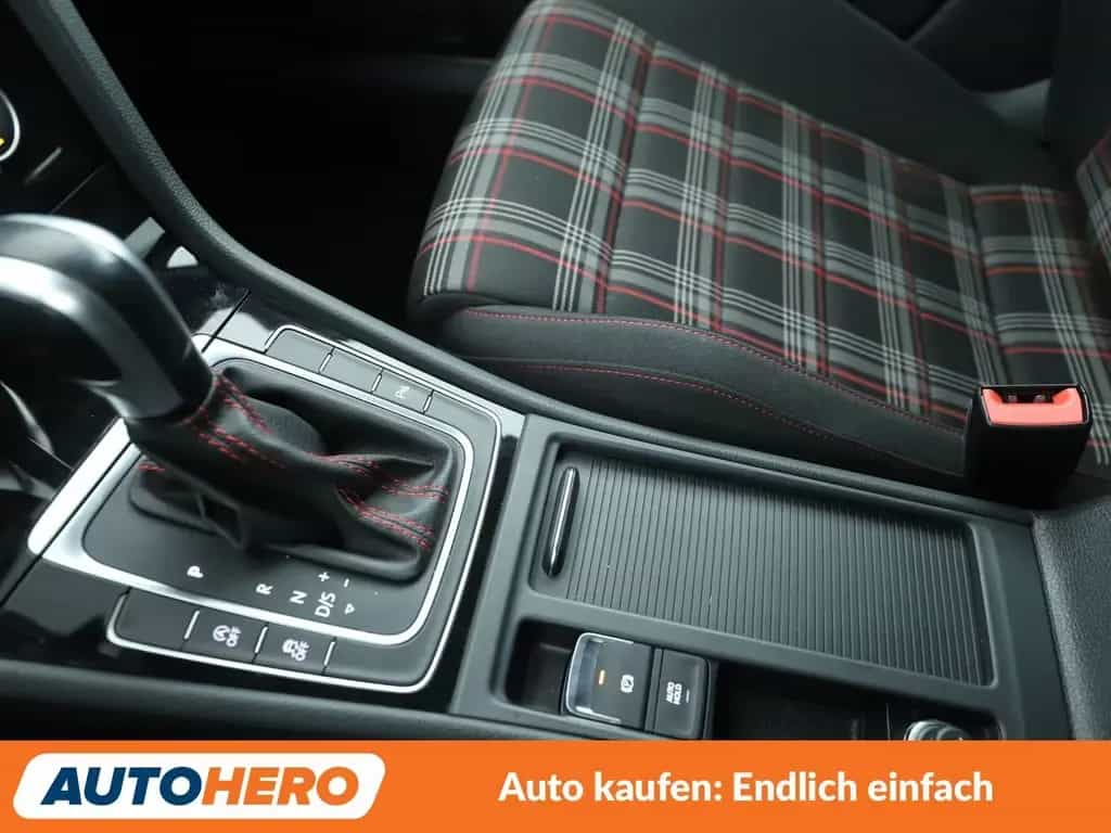 Volkswagen Golf VII 2.0 TSI GTI Performance BM*LED*PDC*SHZ* 11/2019-photo-23