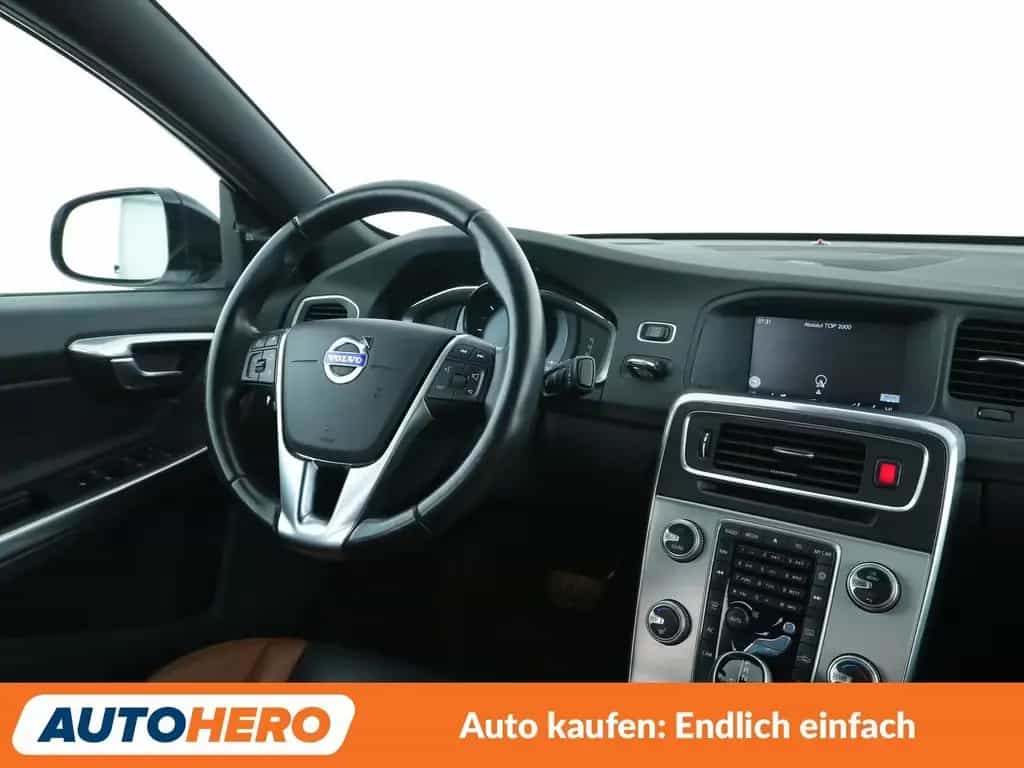 Volvo S60 Cross Country 2.4 D4 Summum AWD Aut.*NAVI* 12/2016-photo-12