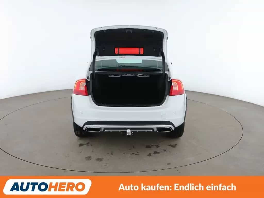 Volvo S60 Cross Country 2.4 D4 Summum AWD Aut.*NAVI* 12/2016-photo-16