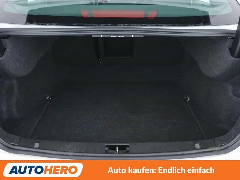 Volvo S60 Cross Country 2.4 D4 Summum AWD Aut.*NAVI* 12/2016-photo-17