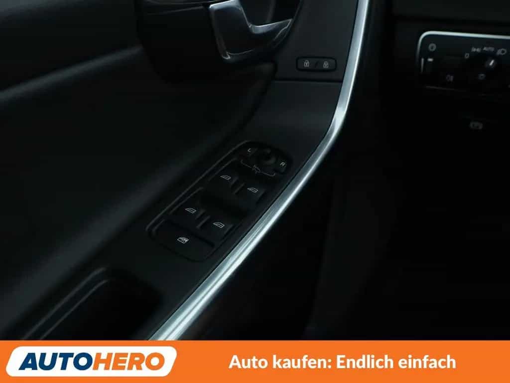 Volvo S60 Cross Country 2.4 D4 Summum AWD Aut.*NAVI* 12/2016-photo-24