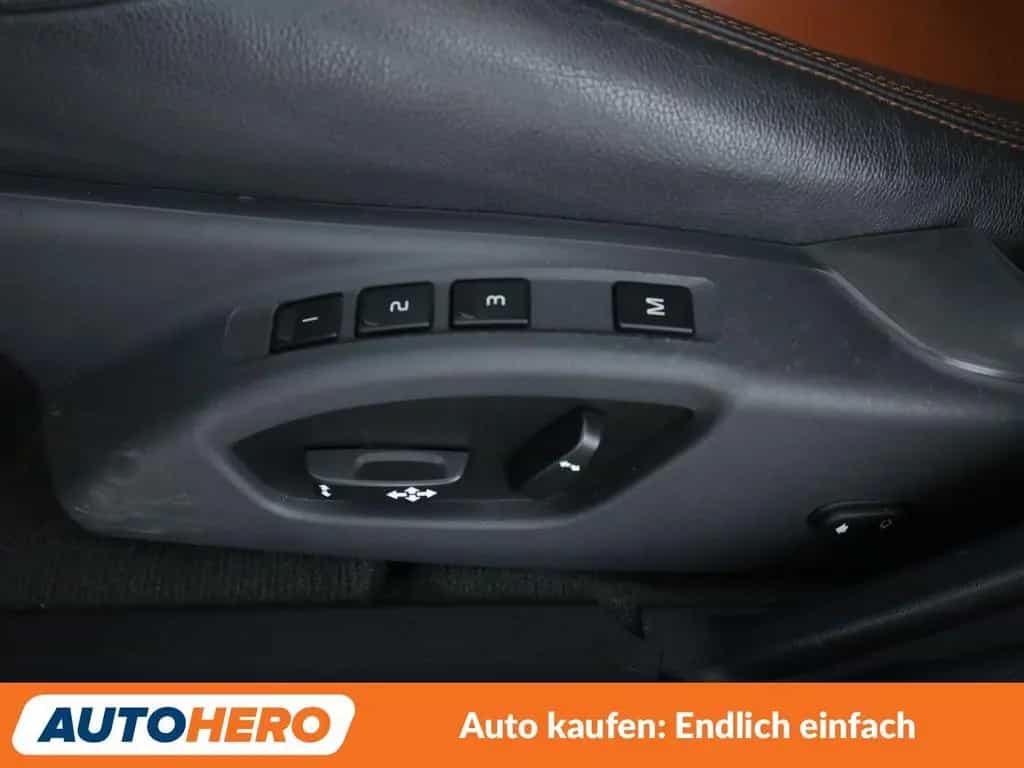 Volvo S60 Cross Country 2.4 D4 Summum AWD Aut.*NAVI* 12/2016-photo-25