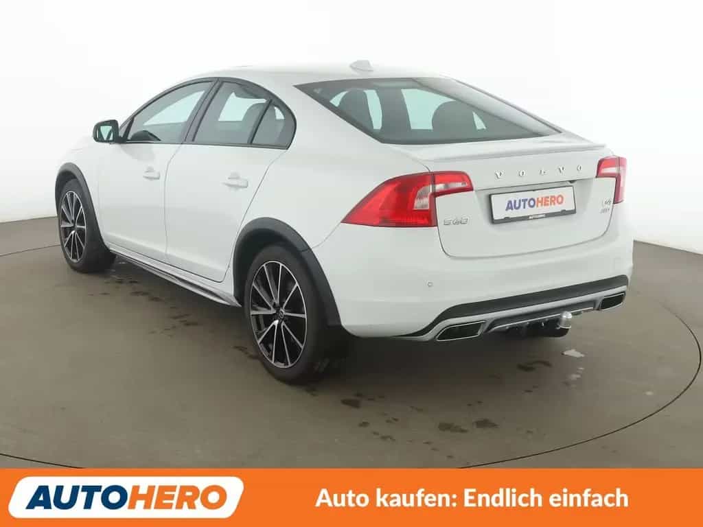 Volvo S60 Cross Country 2.4 D4 Summum AWD Aut.*NAVI* 12/2016-photo-3