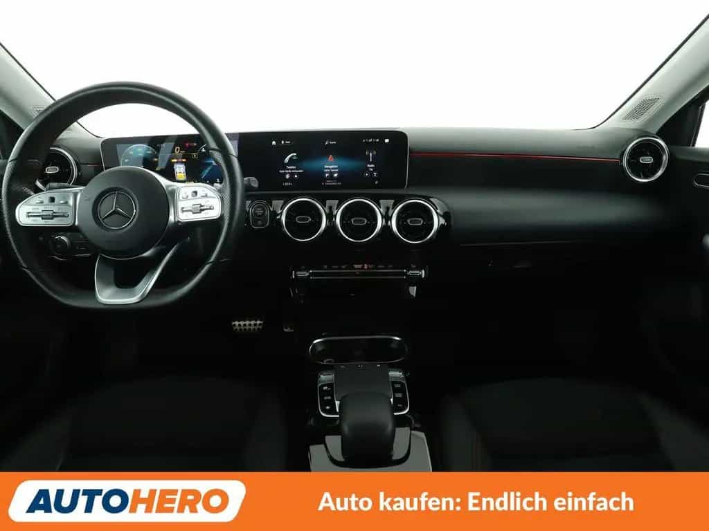 Mercedes-Benz A-Class AMG Line Aut.*LED*NAVI*TEMPO*CAM*PDC*SHZ* 05/2019-photo-11