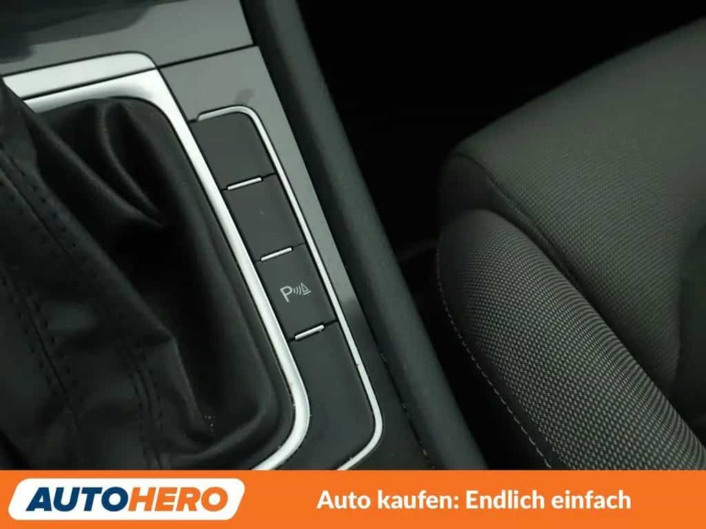 Volkswagen Golf VII 1.5 TSI ACT Comfortline BM Aut.*NAVI* 11/2019-photo-23