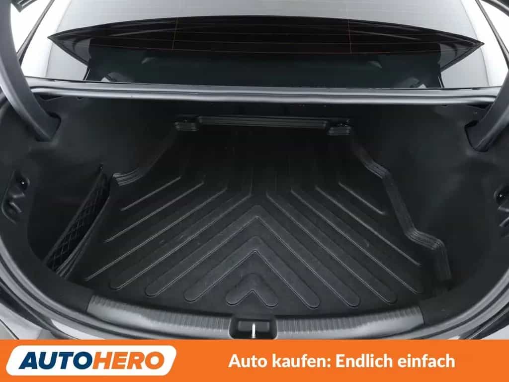 Mercedes-Benz C-Class C-Klasse C 220 d AMG Line Aut.*NAVI*LED*TEMP*CAM 01/2023-photo-17