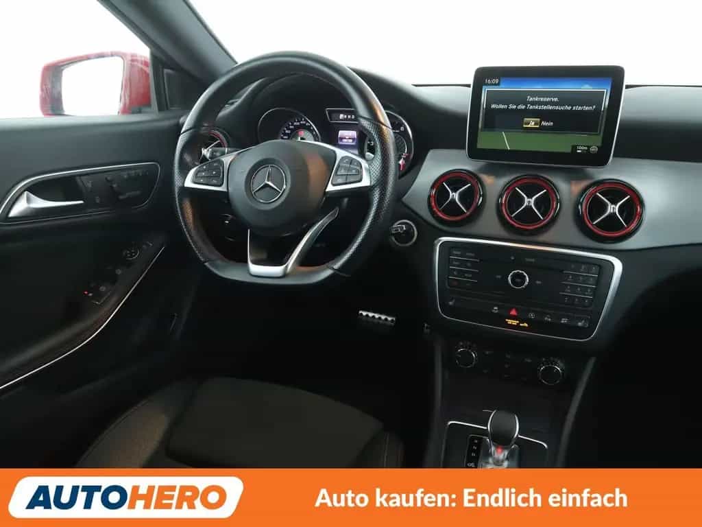 Mercedes-Benz CLA-Class 45 Shooting Brake AMG 4Matic Aut.*XENON*NAVI 03/2016-photo-12
