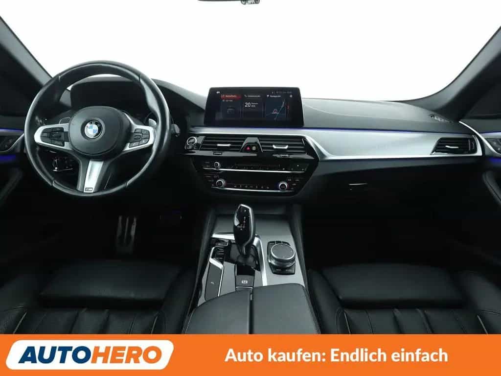 BMW 5 Series 520i M Sport Aut.*NAVI*LED*TEMPO*CAM* 12/2019-photo-10