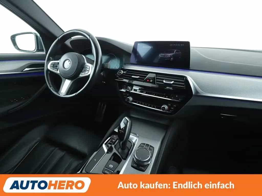 BMW 5 Series 520i M Sport Aut.*NAVI*LED*TEMPO*CAM* 12/2019-photo-11